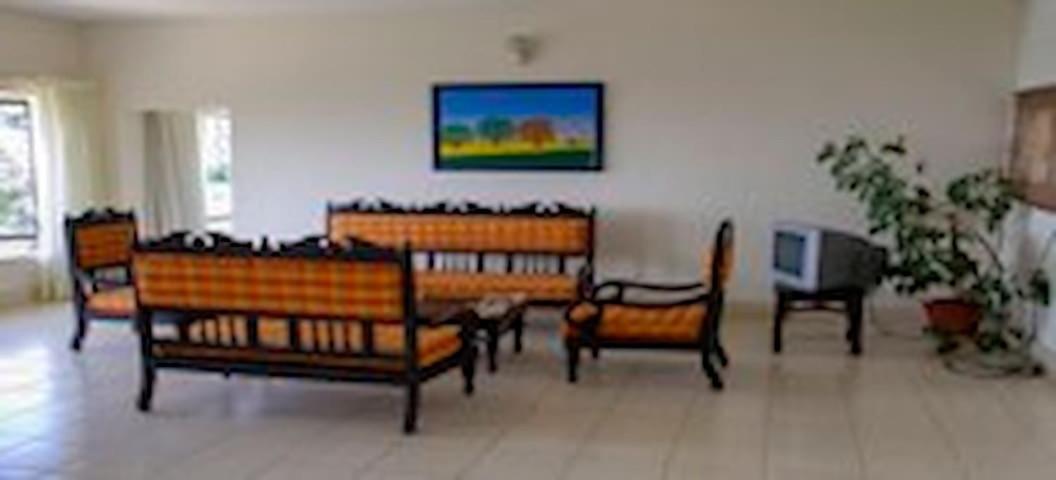 Camellia Heights 1&2 Bed and Breakfast Coonoor Eksteriør billede