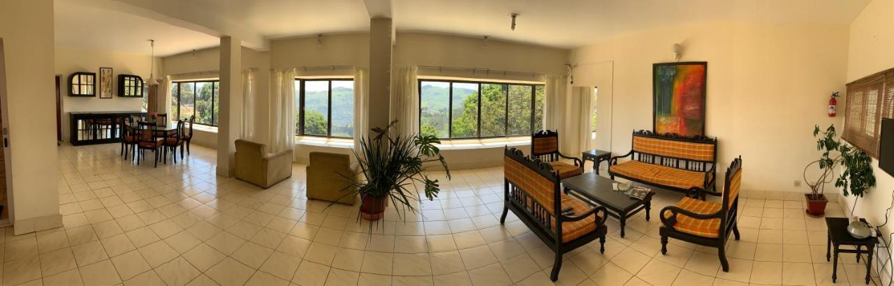Camellia Heights 1&2 Bed and Breakfast Coonoor Eksteriør billede